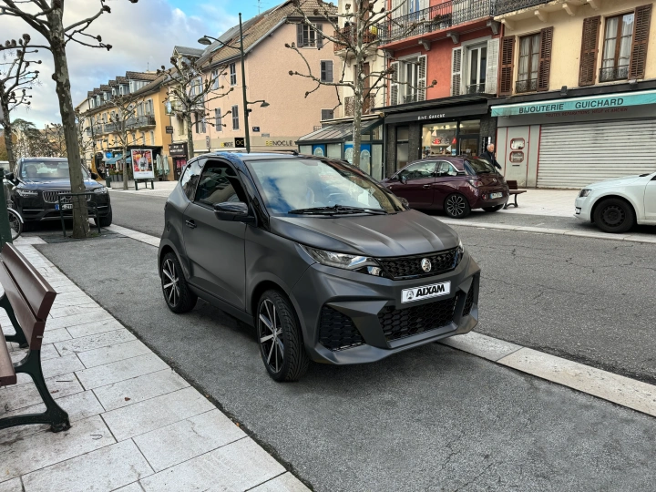 Leichtkraftfahrzeuge AIXAM City 2.png