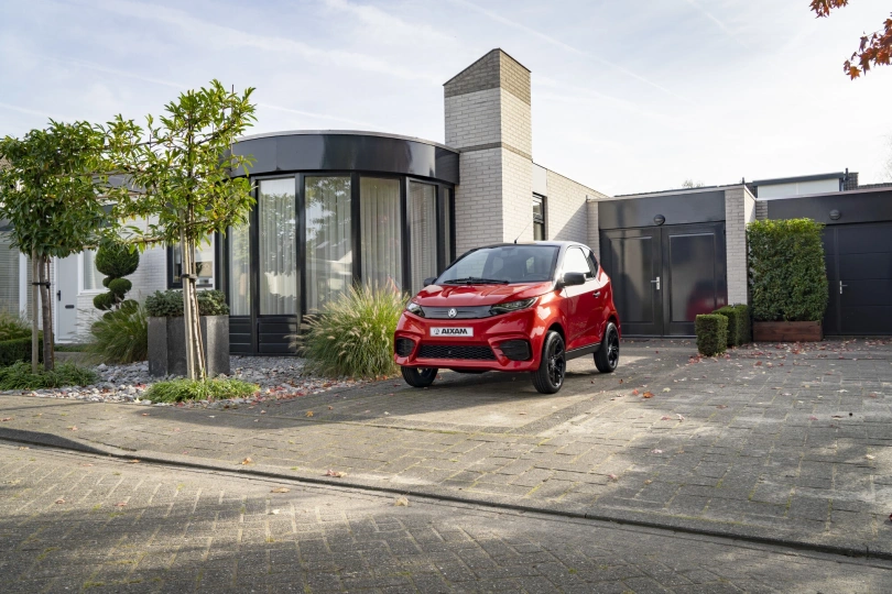 Leichtkraftfahrzeuge AIXAM City FAVA_RED_ECITSPO_PNG.jpg