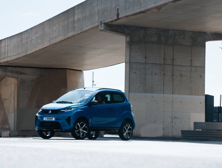 Leichtkraftfahrzeuge AIXAM Crossover SITU_CROOVR_BLS_PNG (8).jpg