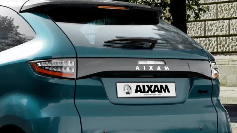 Leichtkraftfahrzeuge AIXAM Coupé CUTSPO_BLC_34AR_JPG.jpg