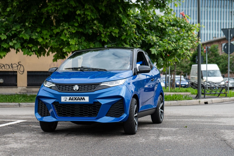 Leichtkraftfahrzeuge AIXAM e Coupé 2.jpg