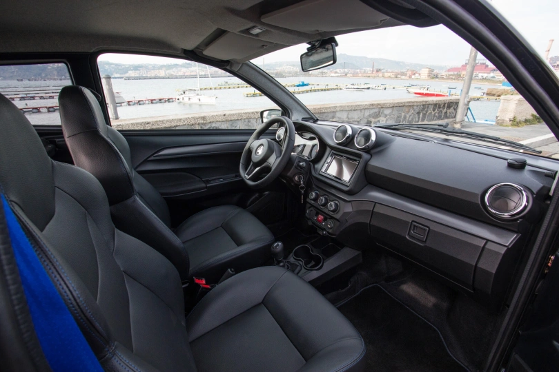 Leichtkraftfahrzeuge AIXAM e Coupé 5.jpg