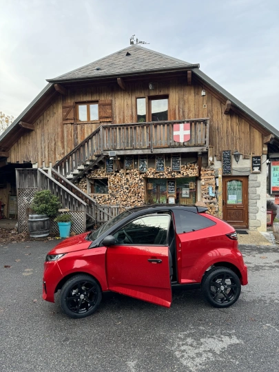 Leichtkraftfahrzeuge AIXAM e Coupé 4.jpeg