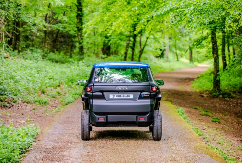 Leichtkraftfahrzeuge AIXAM e-Scouty 2.jpg