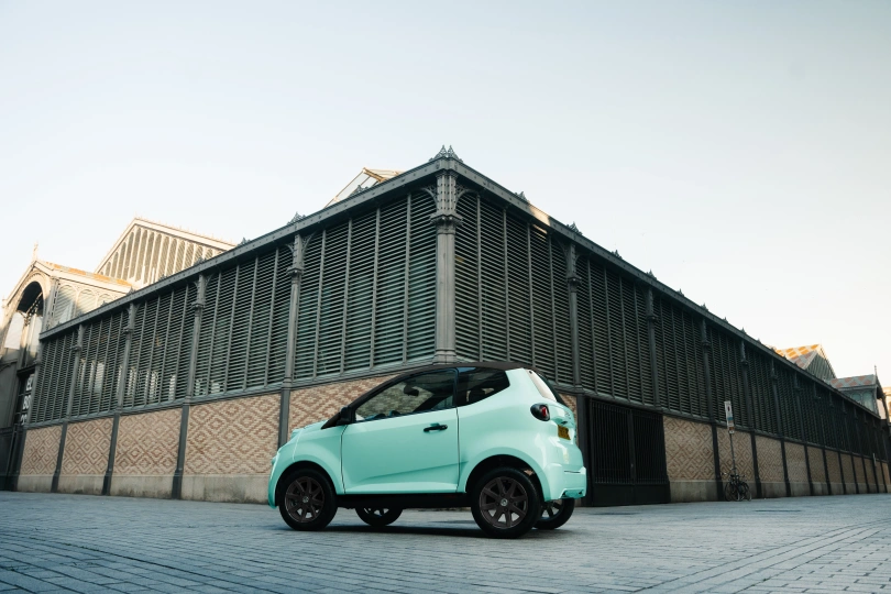 Leichtkraftfahrzeuge AIXAM e Minauto EBS06264 - Vert.jpg