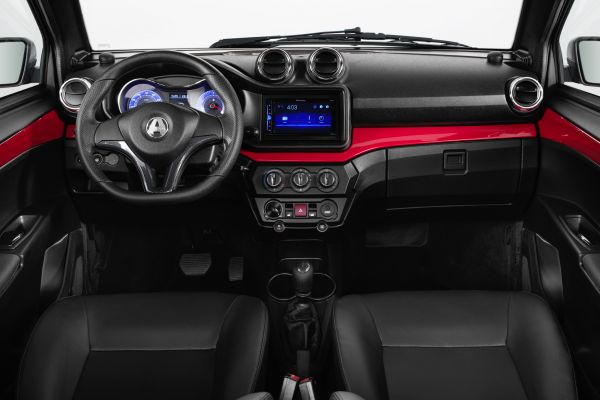 Leichtkraftfahrzeuge AIXAM Coupé Armaturenbrett-Design in rot